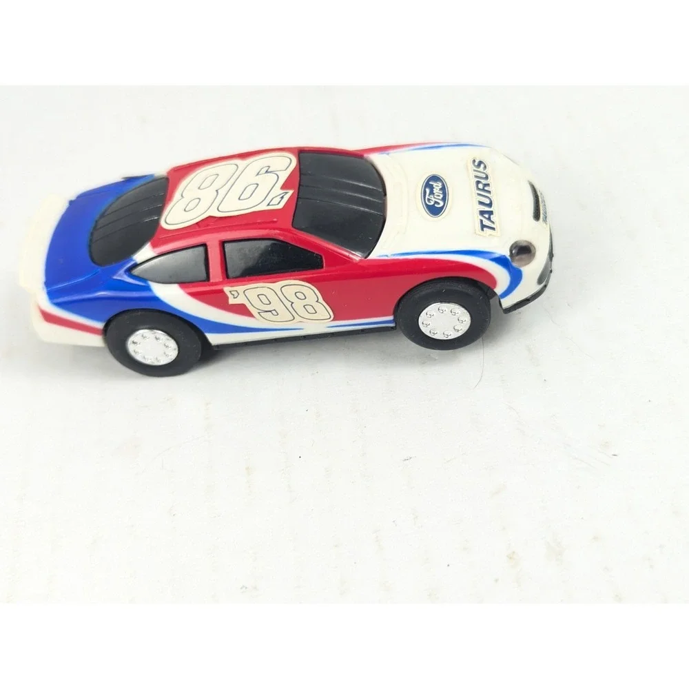 Artin Slot Car 1998 Ford Taurus Red White Blue 1:43 Stock Car - Picture 3 of 6